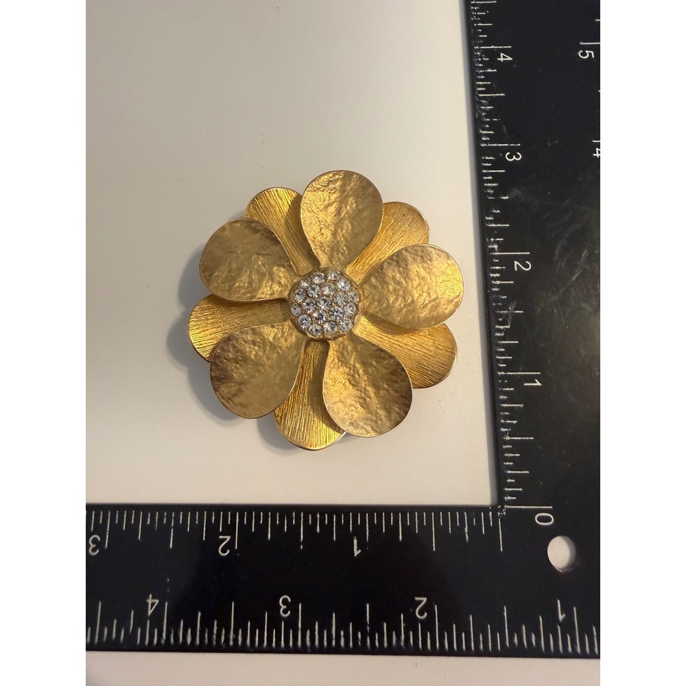 Oscar de la Renta Gold Flower Brooch Pendant Crystal Textured Petal Statement